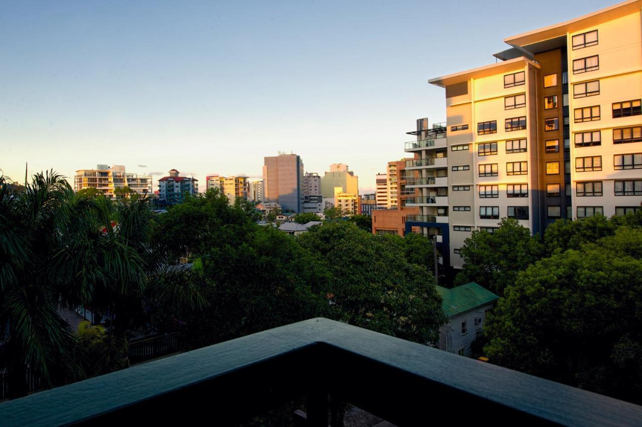 Soho Brisbane Hotel Exterior photo